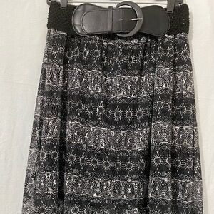 Skirt Elegant Black and White Patterned